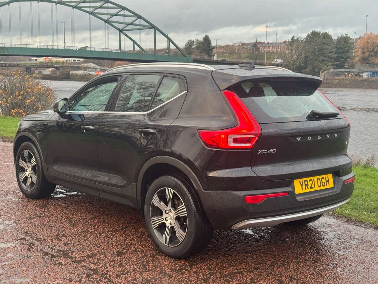 2021 VOLVO XC40 2021 VOLVO XC40