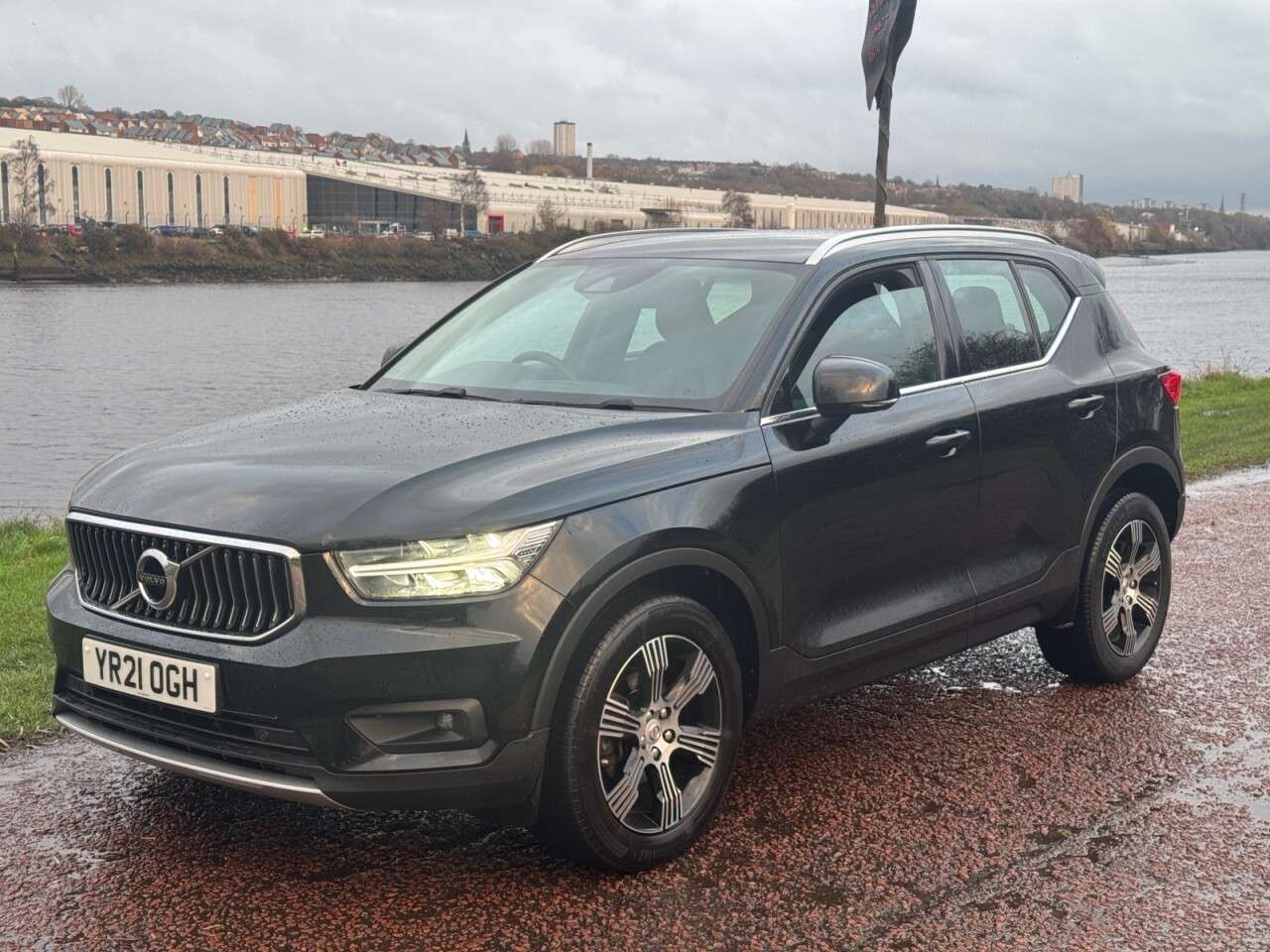 2021 VOLVO XC40 2021 VOLVO XC40
