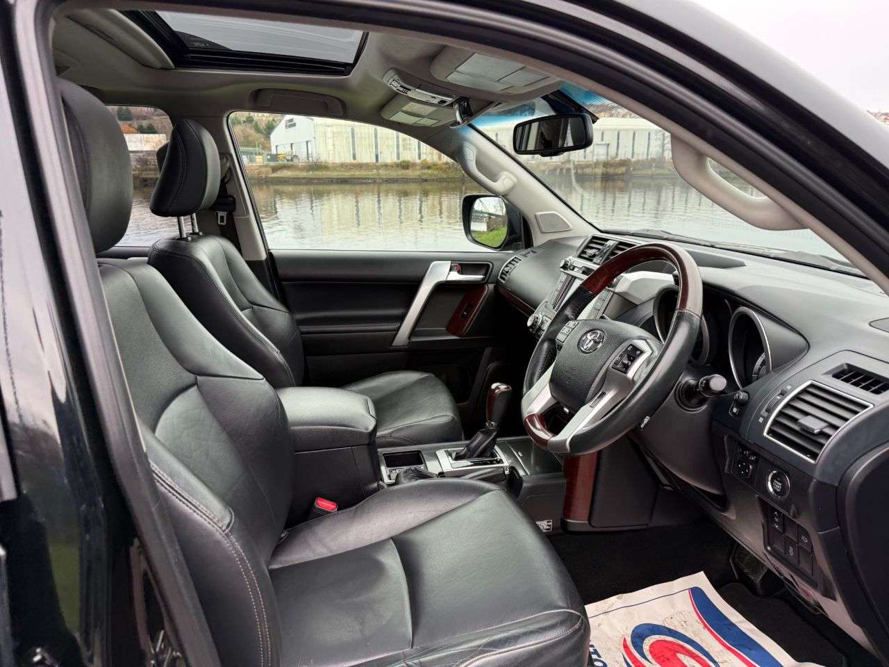 2015 TOYOTA LAND CRUISER 2015 TOYOTA LAND CRUISER