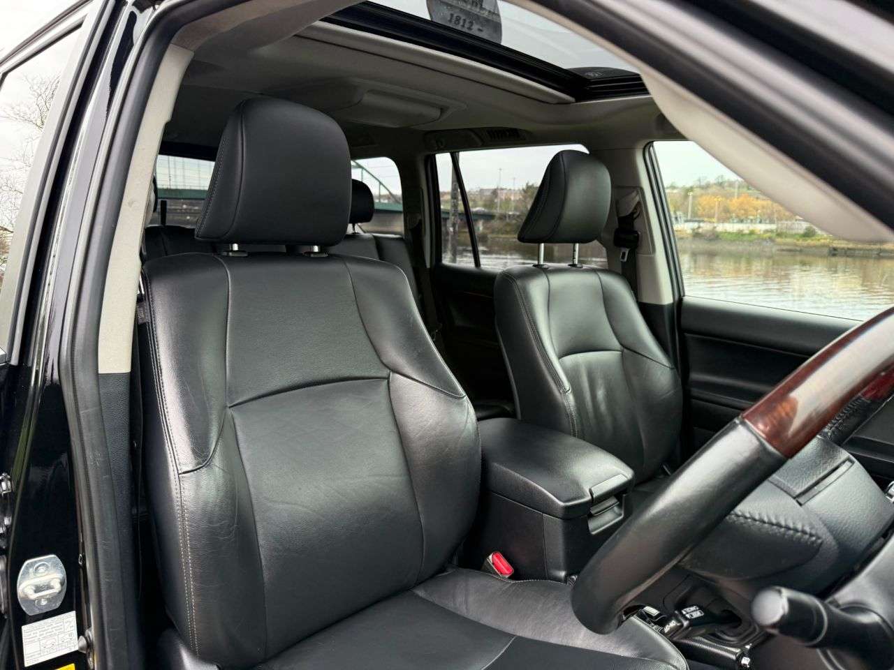 2015 TOYOTA LAND CRUISER 2015 TOYOTA LAND CRUISER