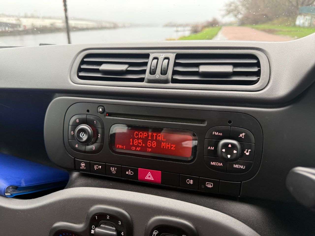 2014 FIAT PANDA 2014 FIAT PANDA