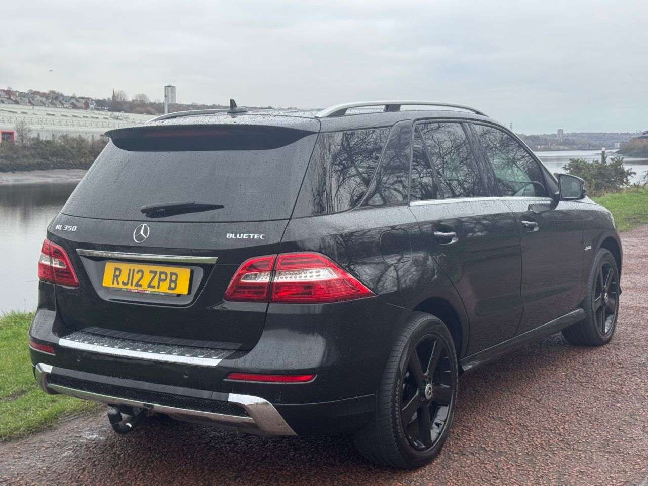 A 2012 MERCEDES-BENZ M-CLASS 3.0 ML350 V6 BlueTEC Sport SUV 5dr Diesel G-Tronic 4WD Euro 6 (s/s) (258 ps A 2012 MERCEDES-BENZ M-CLASS 3.0 ML350 V6 BlueTEC Sport SUV 5dr Diesel G-Tronic 4WD Euro 6 (s/s) (258 ps