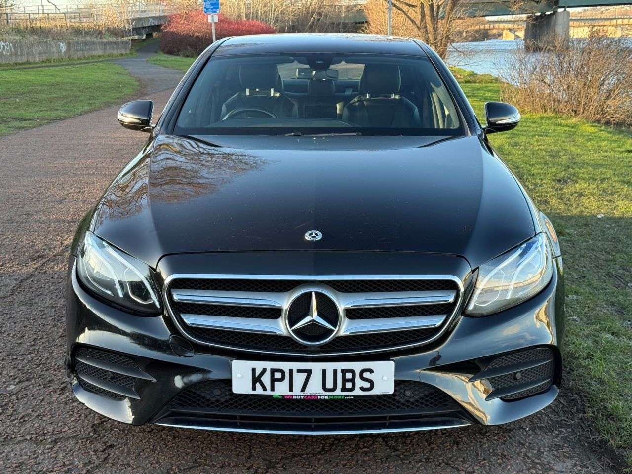 A 2017 MERCEDES-BENZ E-CLASS 2.0 E220d AMG Line Saloon 4dr Diesel G-Tronic+ Euro 6 (s/s) (194 ps) **HEAT A 2017 MERCEDES-BENZ E-CLASS 2.0 E220d AMG Line Saloon 4dr Diesel G-Tronic+ Euro 6 (s/s) (194 ps) **HEAT