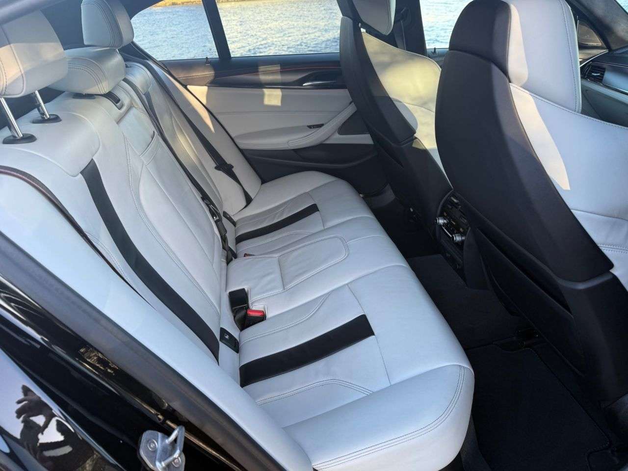 2019 BMW M5 COMPETITION 2019 BMW M5 COMPETITION