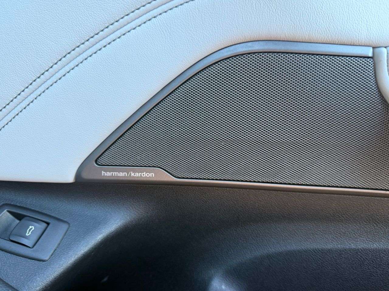 2019 BMW M5 COMPETITION 2019 BMW M5 COMPETITION