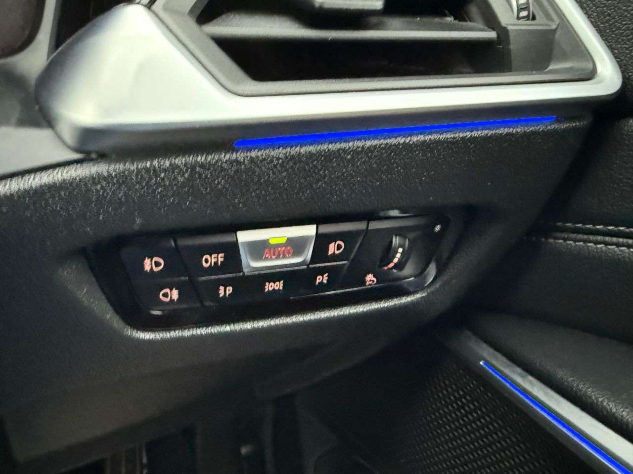 null BMW 3 SERIES null BMW 3 SERIES