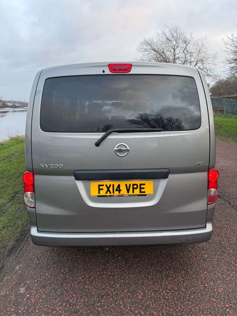 A 2014 NISSAN NV200 1.5 dCi Acenta MPV Double Cab 5dr Diesel Manual Euro 5 (5 Seat) (90 ps) AIR A 2014 NISSAN NV200 1.5 dCi Acenta MPV Double Cab 5dr Diesel Manual Euro 5 (5 Seat) (90 ps) AIR