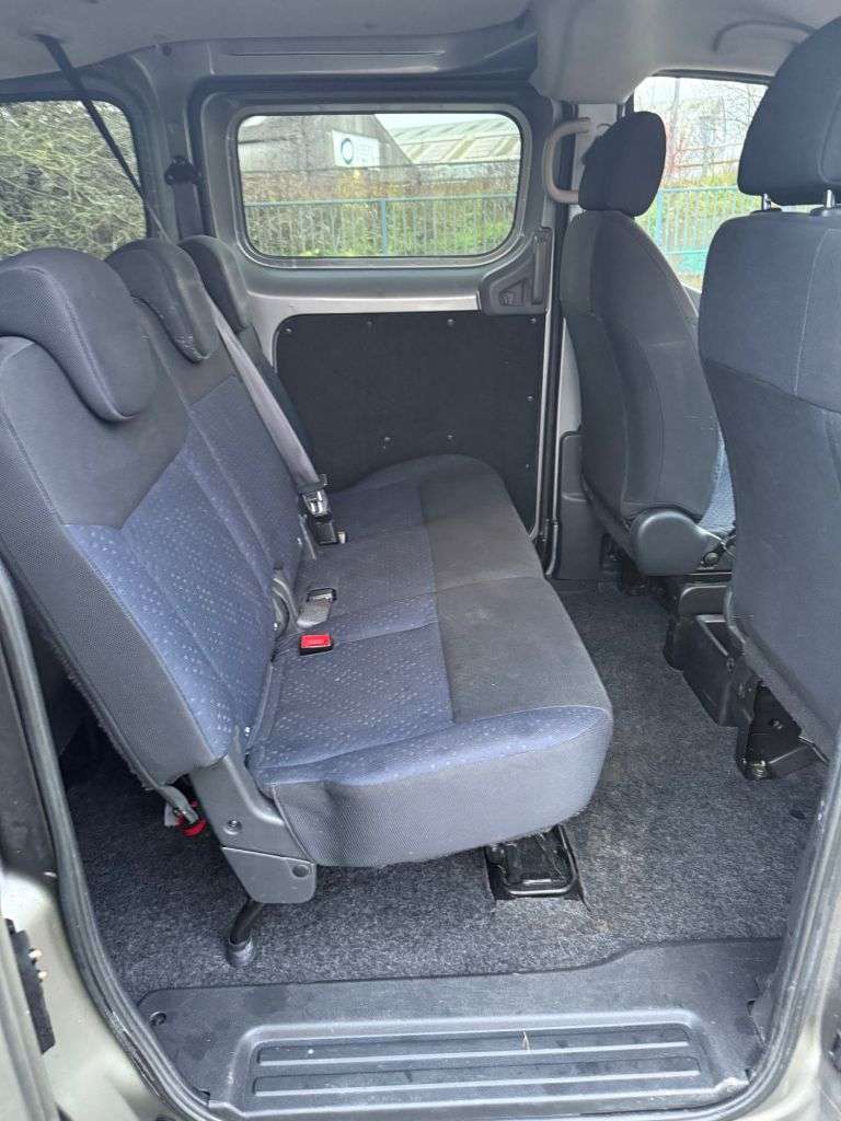 2014 NISSAN NV200 2014 NISSAN NV200