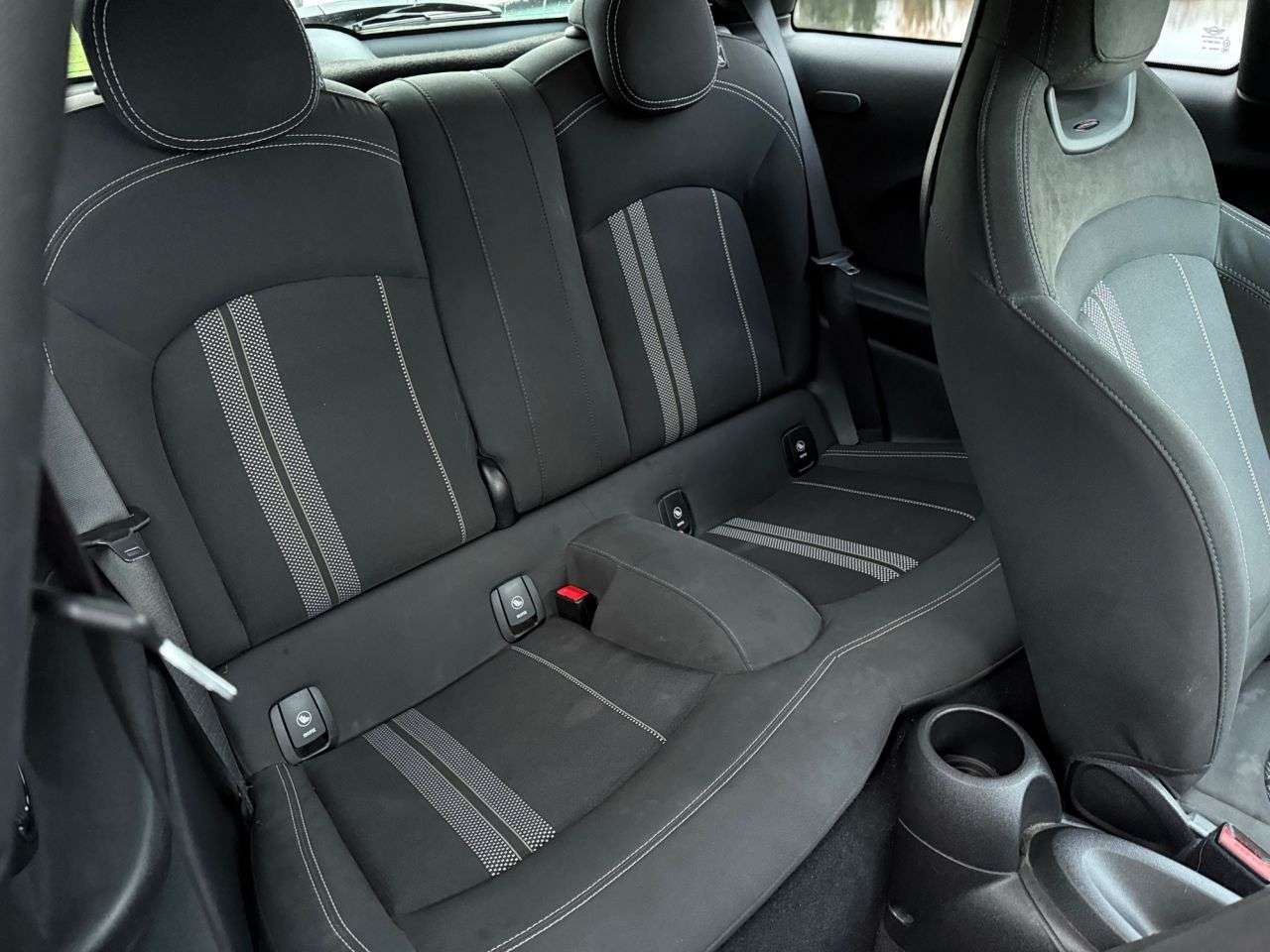 2019 MINI HATCH COOPER S 2019 MINI HATCH COOPER S