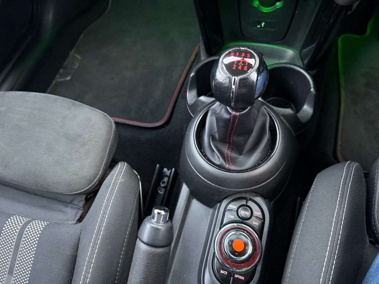 2019 MINI HATCH COOPER S 2019 MINI HATCH COOPER S