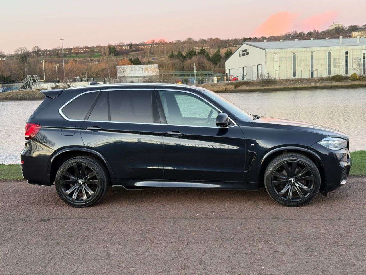 A 2016 BMW X5 3.0 30d M Sport SUV 5dr Diesel Auto xDrive Euro 6 (s/s) (258 ps) 20" GLOSS A 2016 BMW X5 3.0 30d M Sport SUV 5dr Diesel Auto xDrive Euro 6 (s/s) (258 ps) 20" GLOSS