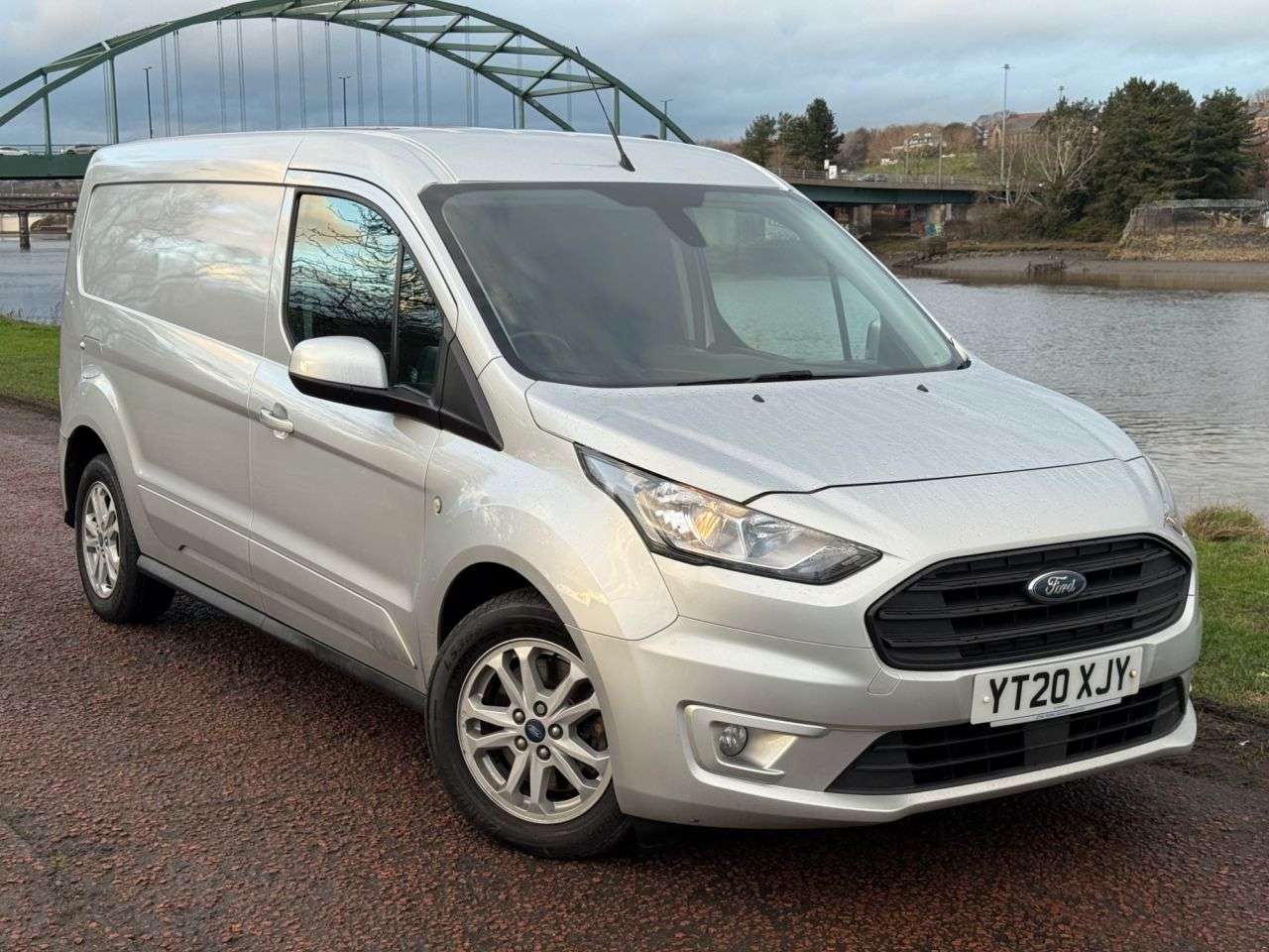 A 2020 FORD TRANSIT CONNECT 1.5 240 EcoBlue Limited Panel Van 5dr Diesel Manual L2 Euro 6 (s/s) (120 ps A 2020 FORD TRANSIT CONNECT 1.5 240 EcoBlue Limited Panel Van 5dr Diesel Manual L2 Euro 6 (s/s) (120 ps