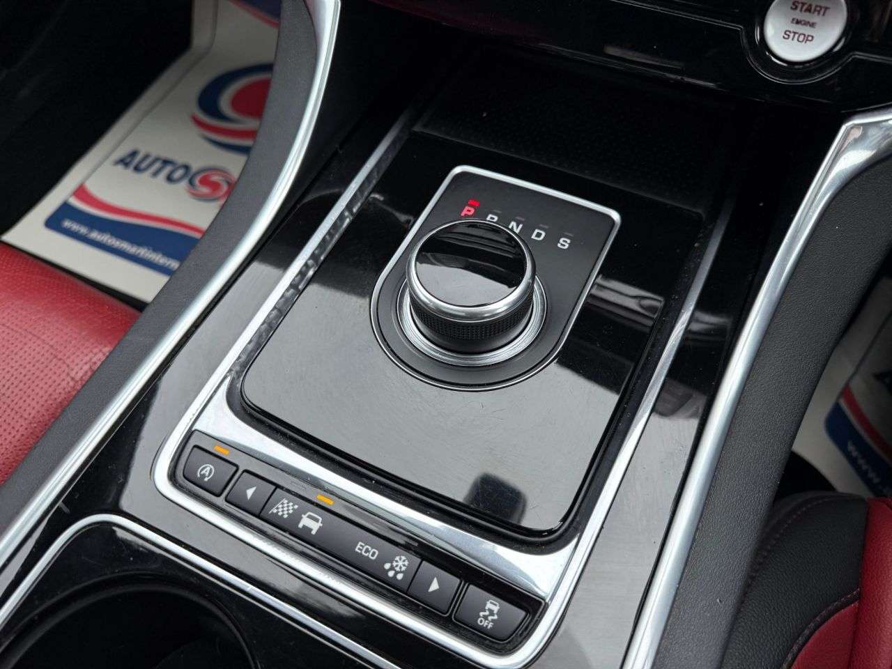 2016 JAGUAR XE 2016 JAGUAR XE