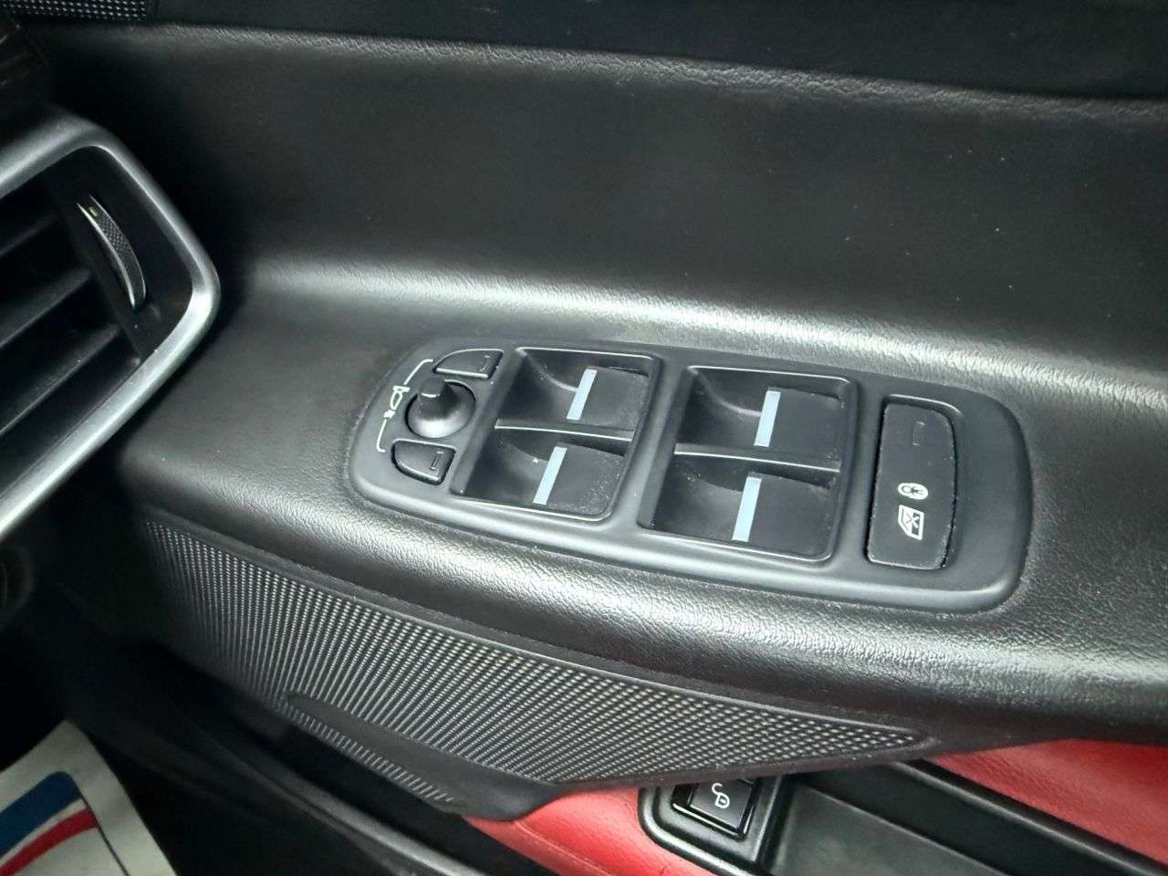 2016 JAGUAR XE 2016 JAGUAR XE