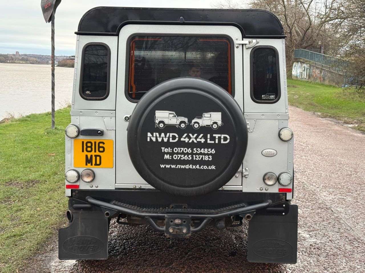 2011 LAND ROVER DEFENDER 2011 LAND ROVER DEFENDER