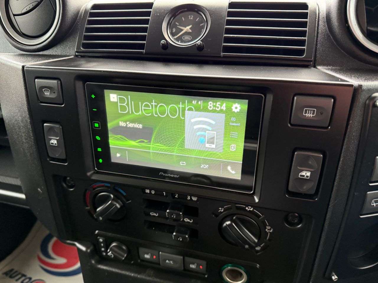 2011 LAND ROVER DEFENDER 2011 LAND ROVER DEFENDER