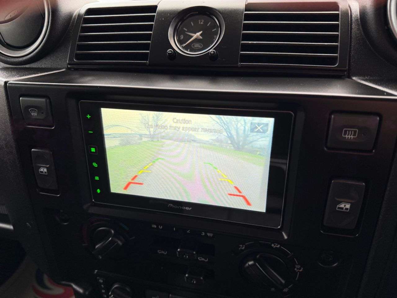 2011 LAND ROVER DEFENDER 2011 LAND ROVER DEFENDER