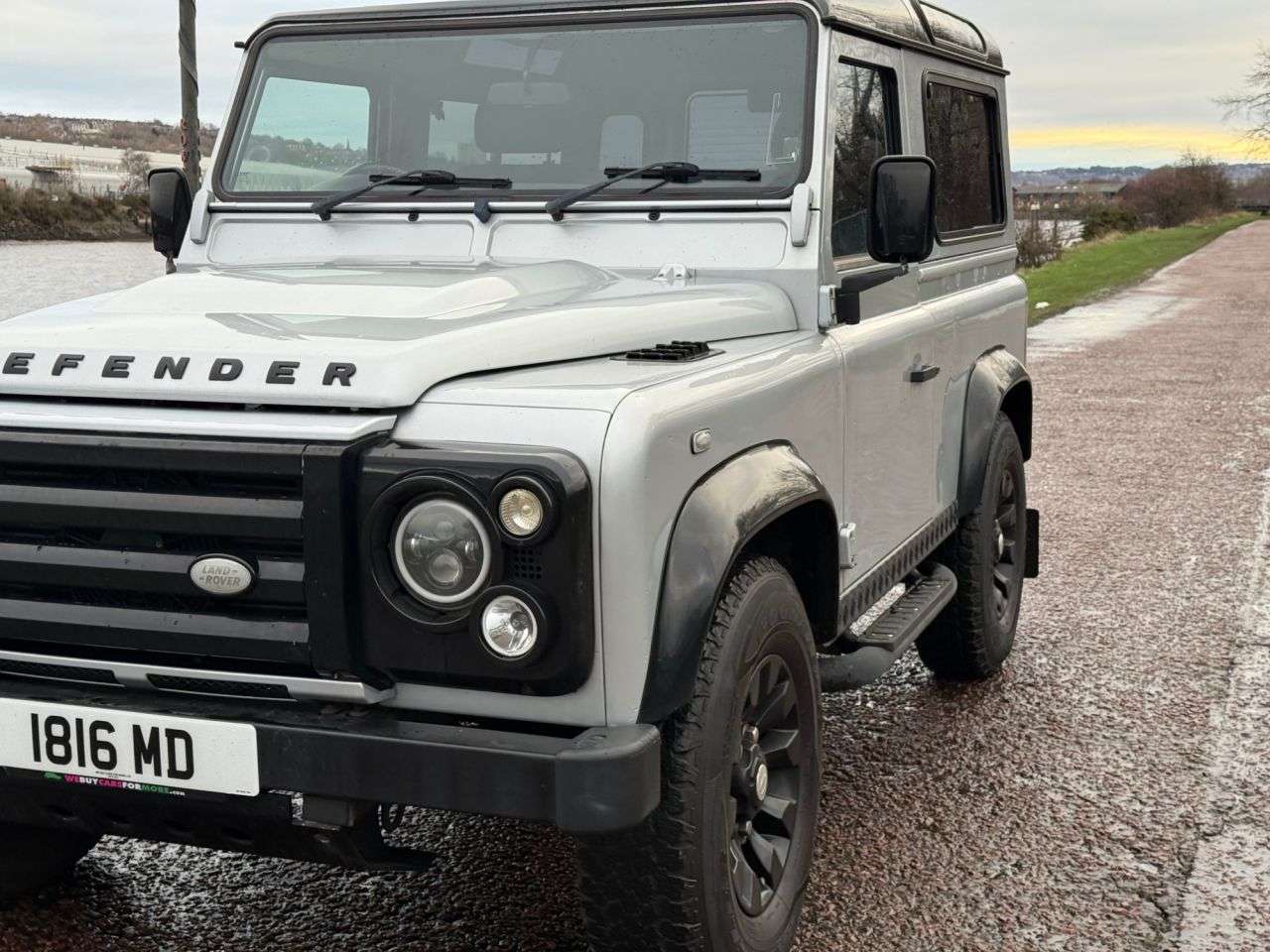 2011 LAND ROVER DEFENDER 2011 LAND ROVER DEFENDER