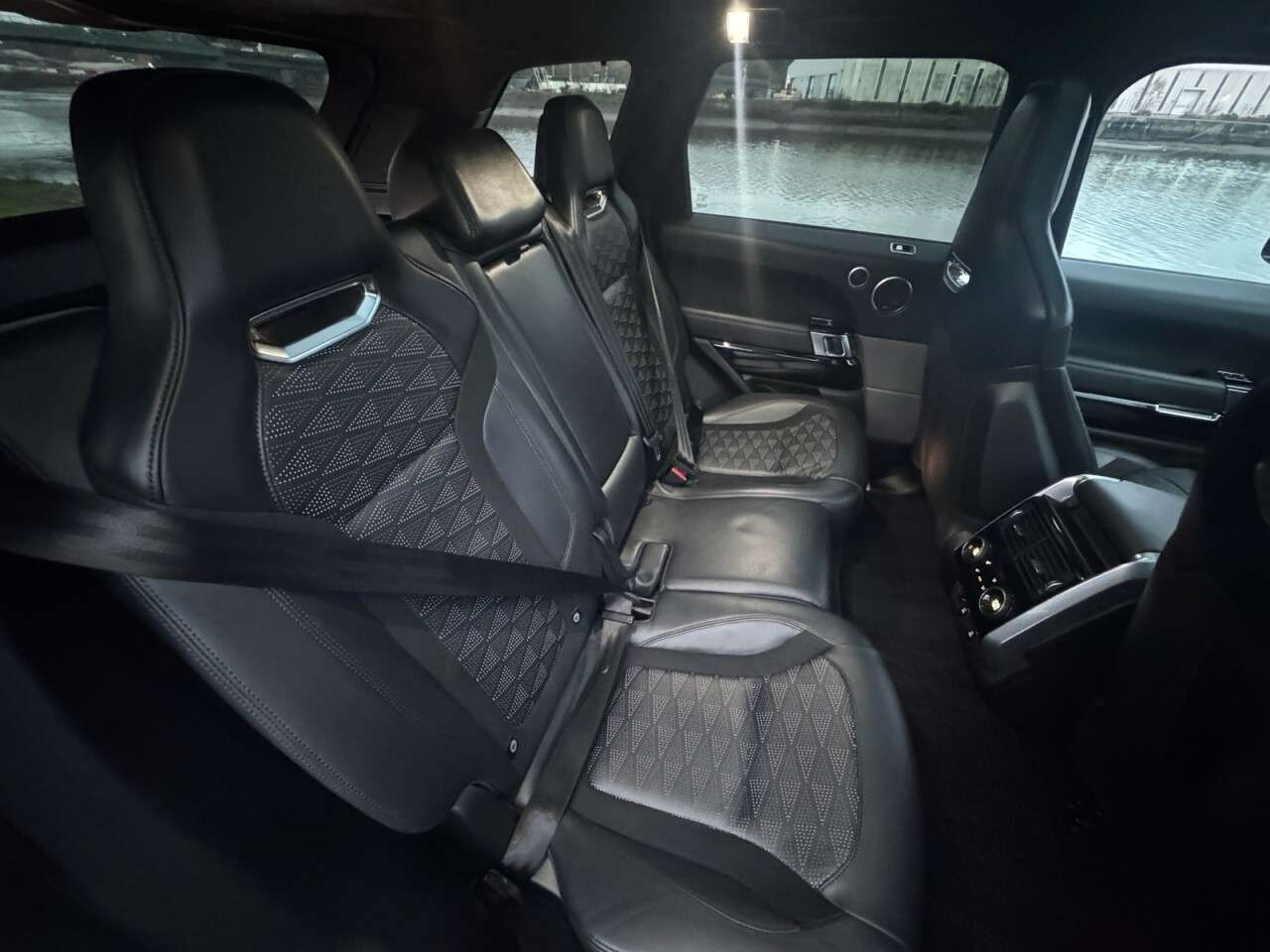 2020 LAND ROVER RANGE ROVER SPORT SVR 2020 LAND ROVER RANGE ROVER SPORT SVR