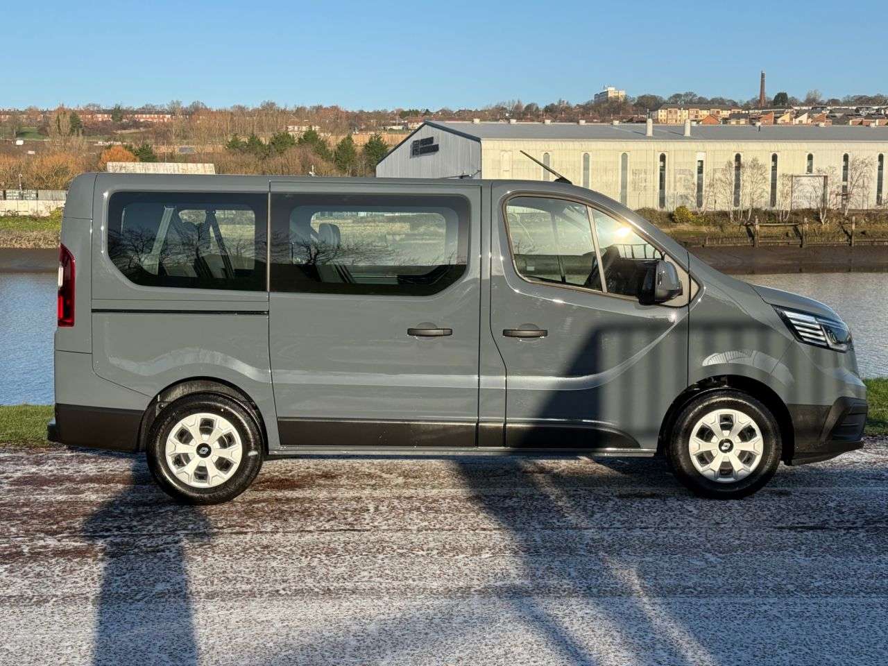 A 2025 RENAULT TRAFIC 2.0L 4d AUTO 168 BHP REVERSE 360 CAMERA, BRAND NEW A 2025 RENAULT TRAFIC 2.0L 4d AUTO 168 BHP REVERSE 360 CAMERA, BRAND NEW