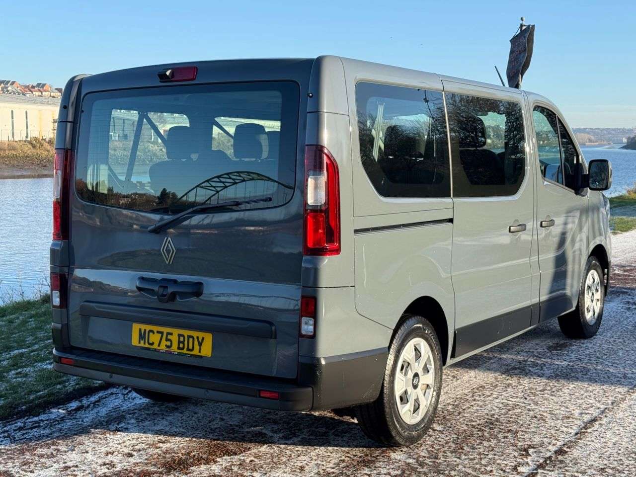 A 2025 RENAULT TRAFIC 2.0L 4d AUTO 168 BHP REVERSE 360 CAMERA, BRAND NEW A 2025 RENAULT TRAFIC 2.0L 4d AUTO 168 BHP REVERSE 360 CAMERA, BRAND NEW