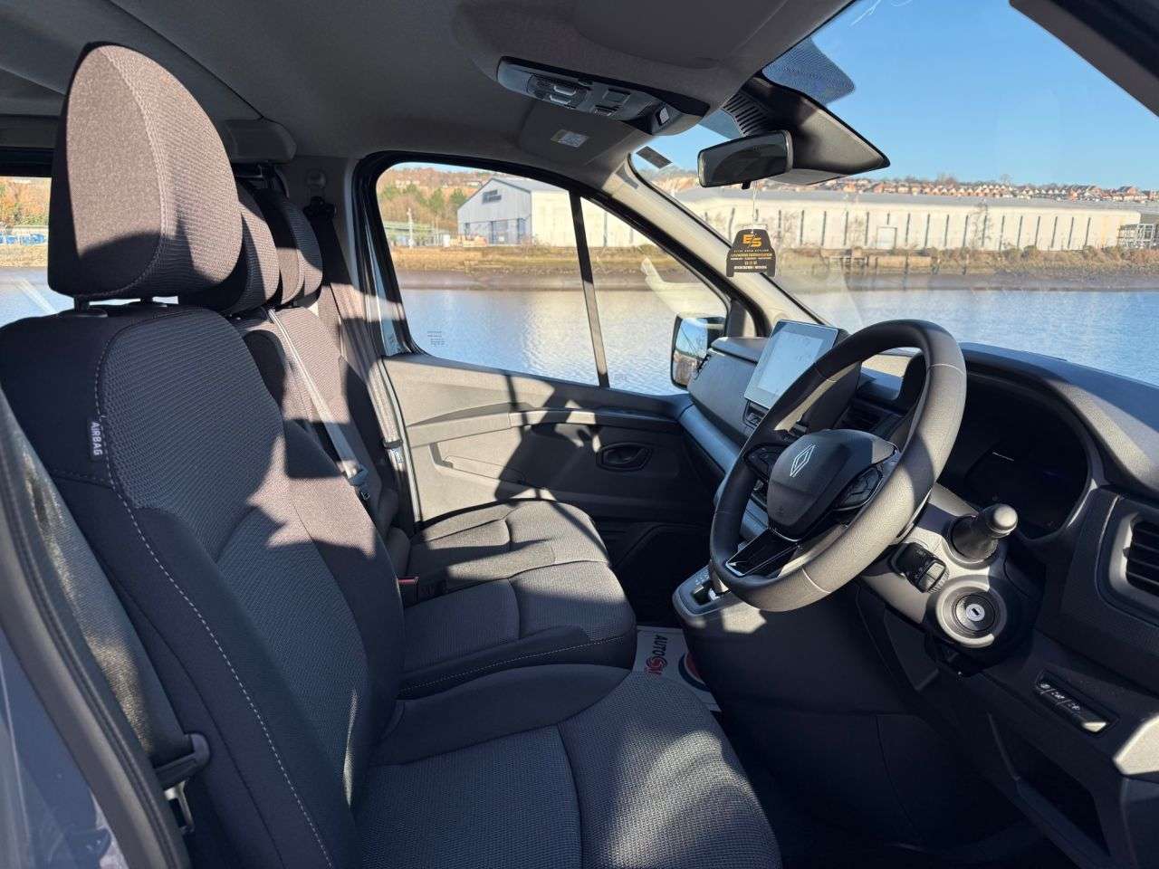 2025 RENAULT TRAFIC 2025 RENAULT TRAFIC