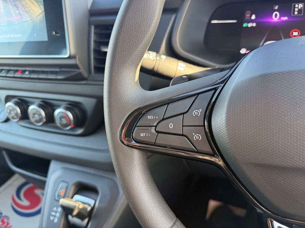 2025 RENAULT TRAFIC 2025 RENAULT TRAFIC