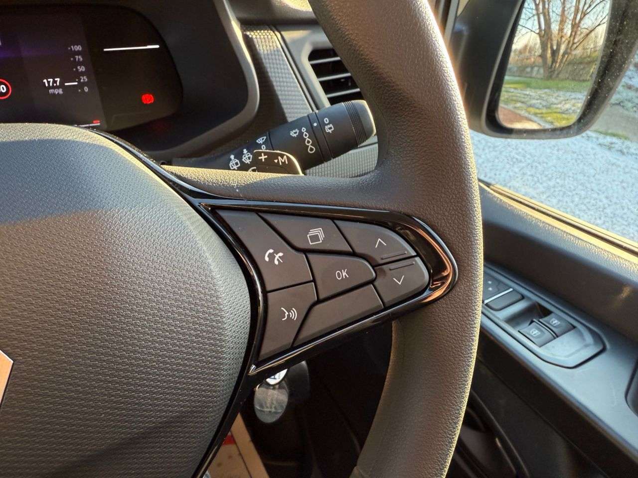 2025 RENAULT TRAFIC 2025 RENAULT TRAFIC