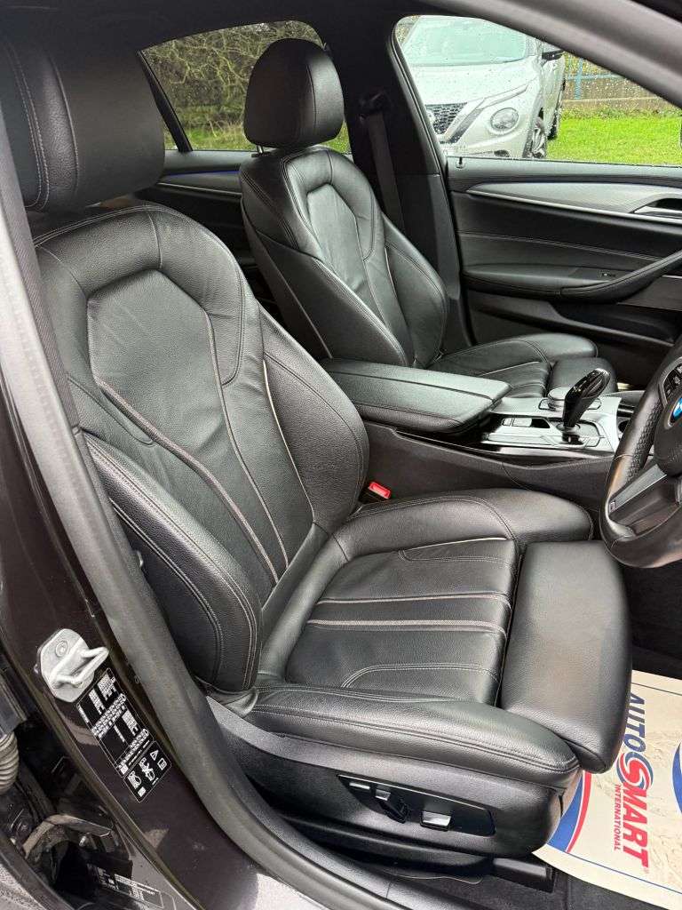 2020 BMW 5 SERIES 2020 BMW 5 SERIES