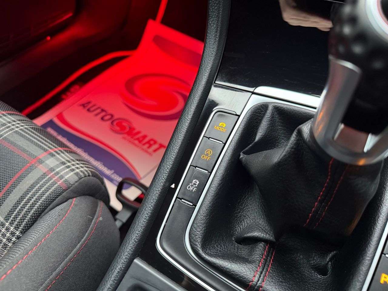 2017 VOLKSWAGEN GOLF 2017 VOLKSWAGEN GOLF