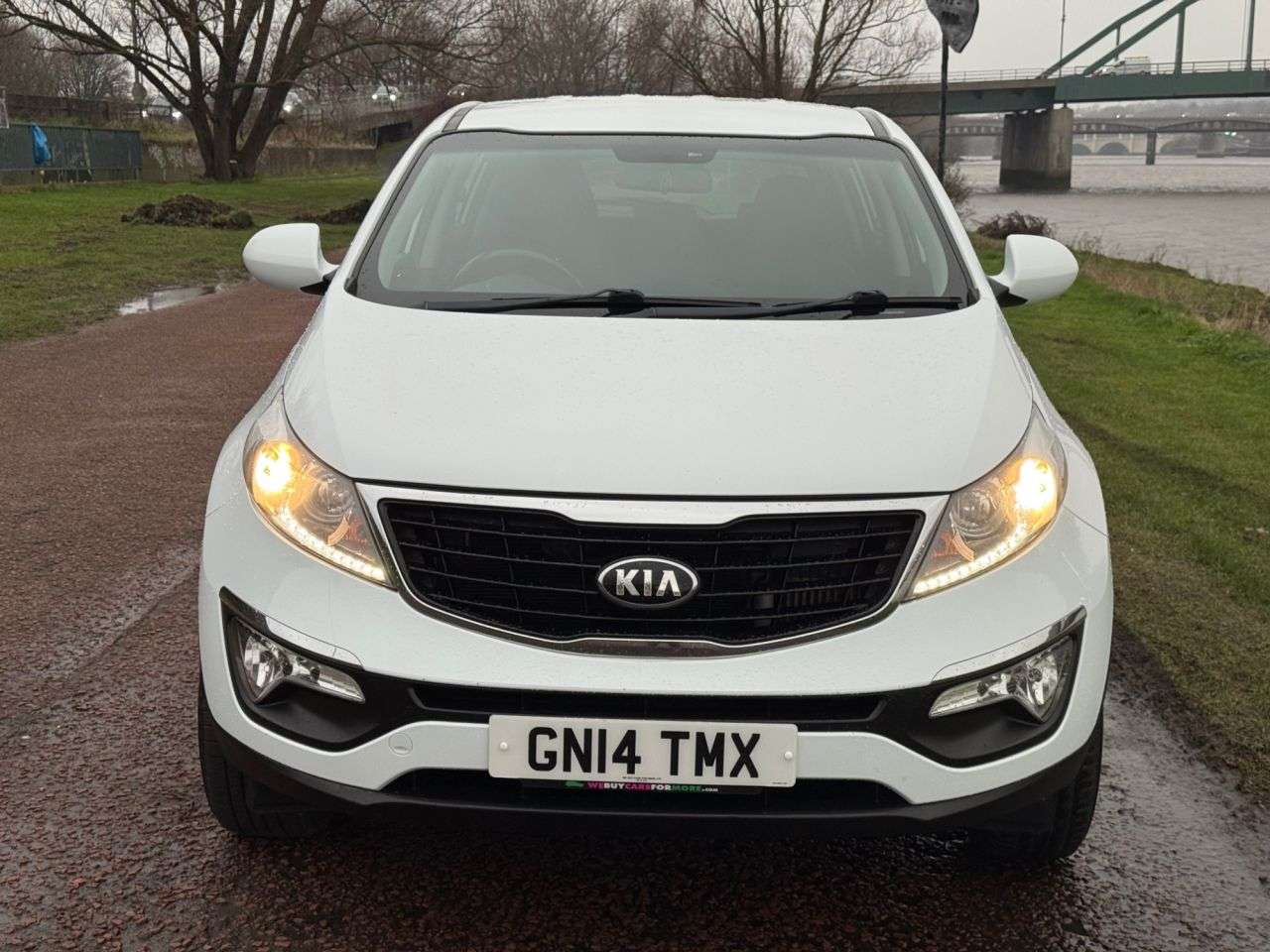 A 2014 KIA SPORTAGE 1.7 CRDi EcoDynamics 1 SUV 5dr Diesel Manual 2WD Euro 5 (s/s) (114 bhp) **A A 2014 KIA SPORTAGE 1.7 CRDi EcoDynamics 1 SUV 5dr Diesel Manual 2WD Euro 5 (s/s) (114 bhp) **A