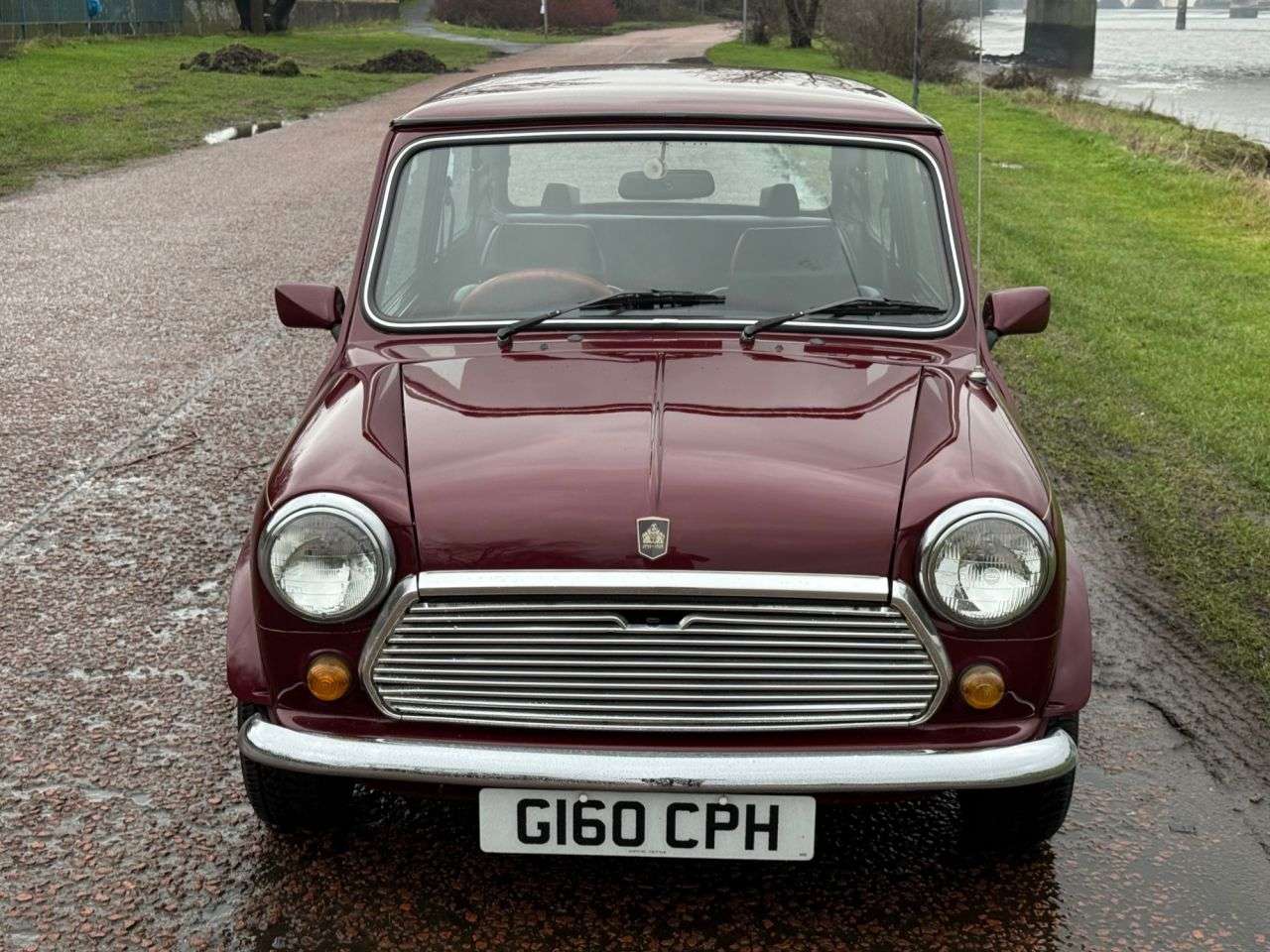 A 1989 AUSTIN MINI 997Lpetrol manual **LOW MILAGE IMMACULATE EXAMPLE** A 1989 AUSTIN MINI 997Lpetrol manual **LOW MILAGE IMMACULATE EXAMPLE**