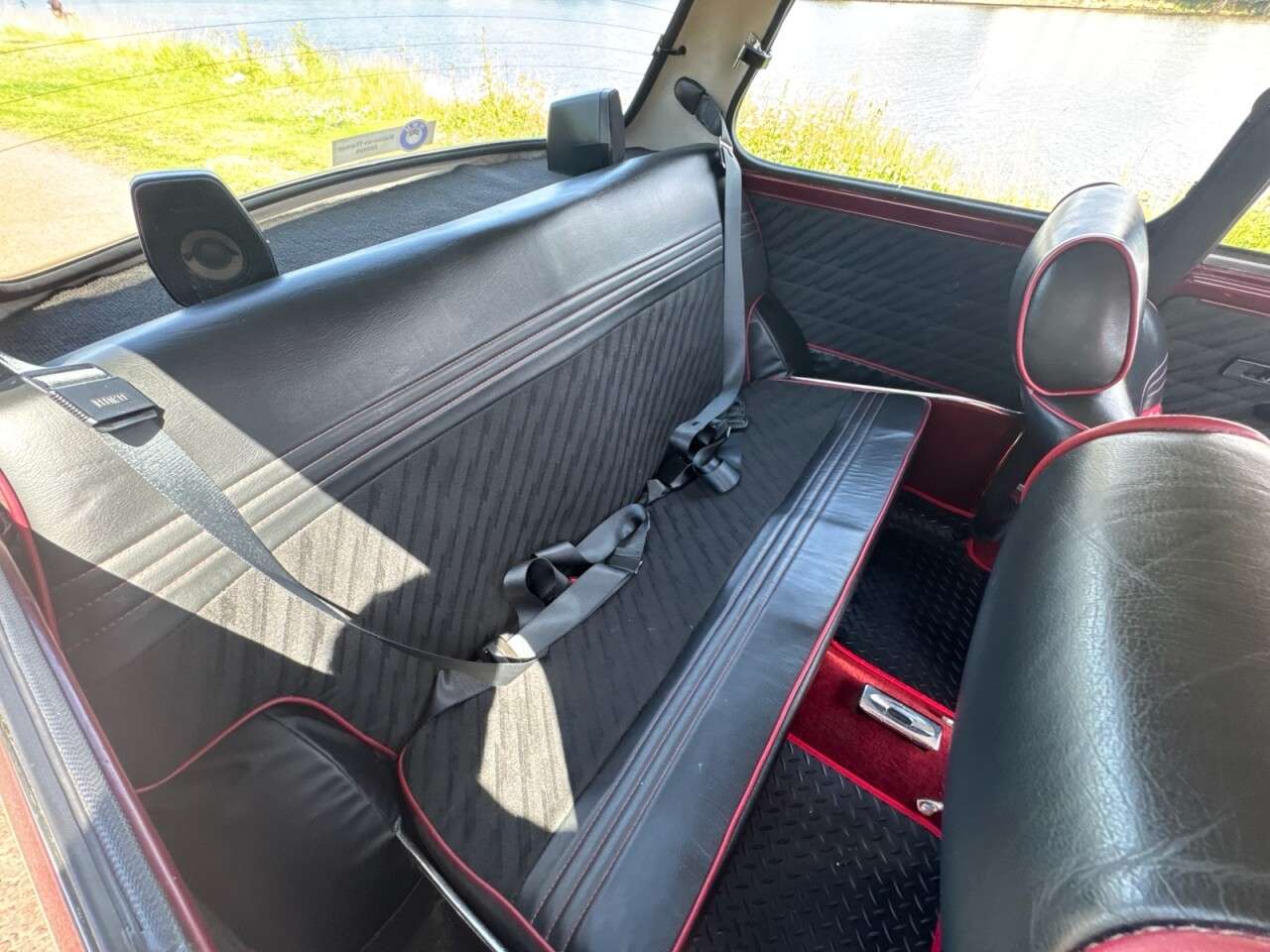 1989 AUSTIN MINI 1989 AUSTIN MINI