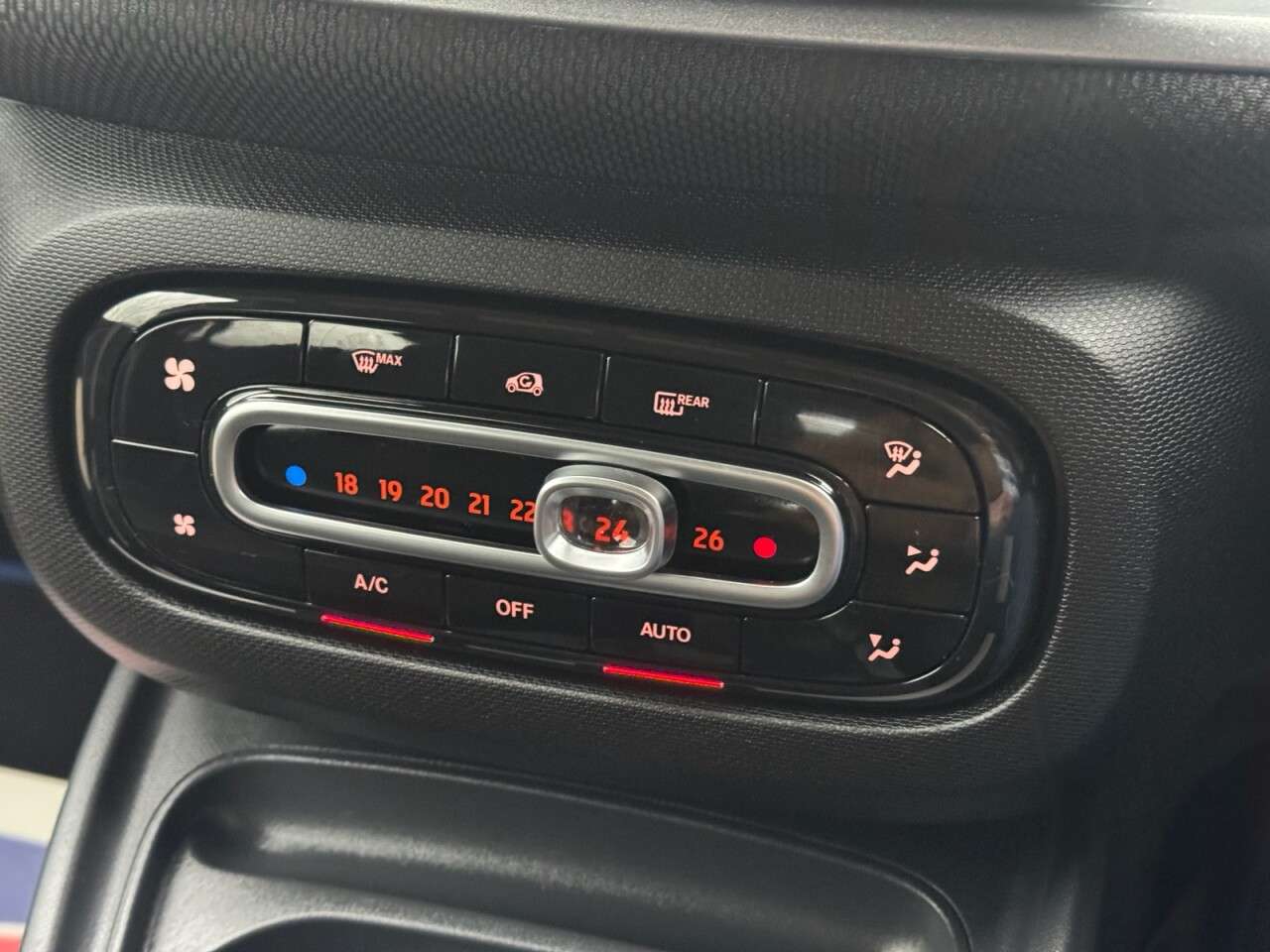 2017 SMART FORFOUR 2017 SMART FORFOUR