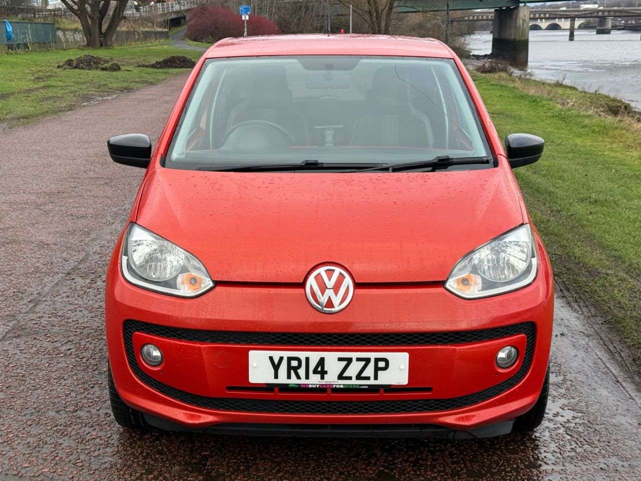 A 2014 VOLKSWAGEN UP! 1.0 Groove up! Hatchback 3dr Petrol Manual Euro 5 (75 ps) SAT NAV, HEATED S A 2014 VOLKSWAGEN UP! 1.0 Groove up! Hatchback 3dr Petrol Manual Euro 5 (75 ps) SAT NAV, HEATED S