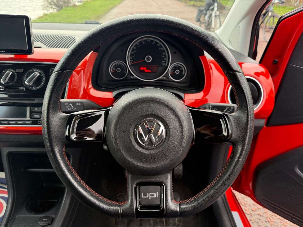 2014 VOLKSWAGEN UP! 2014 VOLKSWAGEN UP!