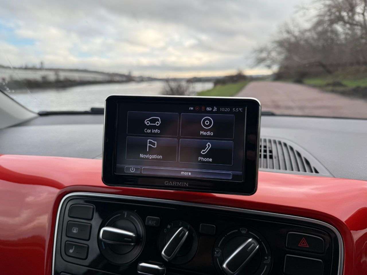 2014 VOLKSWAGEN UP! 2014 VOLKSWAGEN UP!