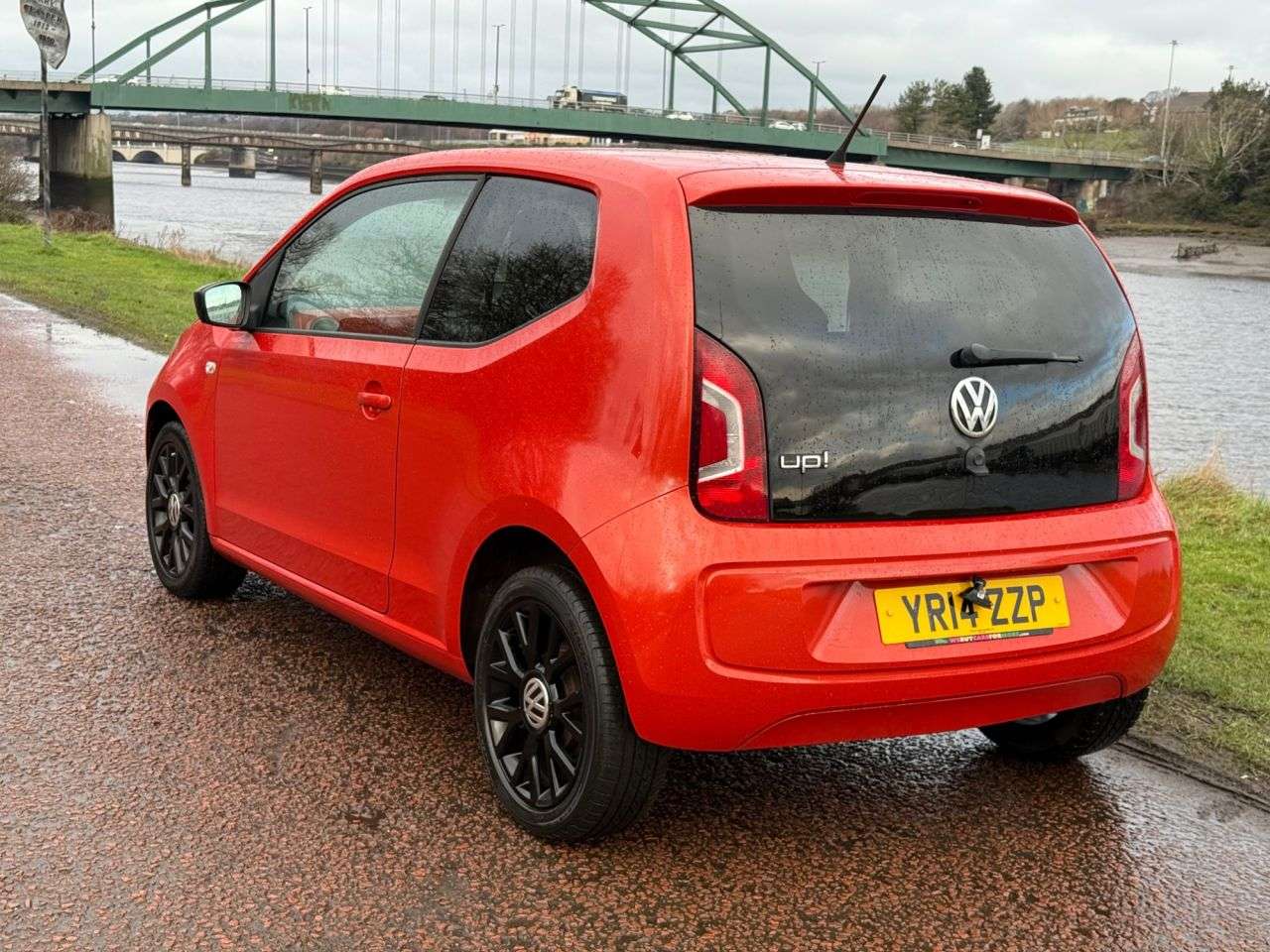 2014 VOLKSWAGEN UP! 2014 VOLKSWAGEN UP!