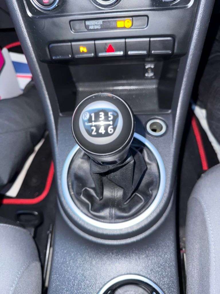 2013 VOLKSWAGEN BEETLE 2013 VOLKSWAGEN BEETLE