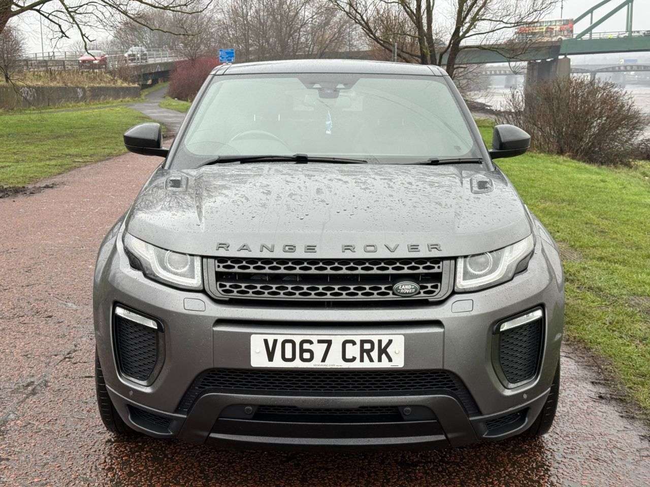 A 2017 LAND ROVER RANGE ROVER EVOQUE 2.0 TD4 Landmark SUV 5dr Diesel Auto 4WD Euro 6 (s/s) (180 ps) **PAN ROOF** A 2017 LAND ROVER RANGE ROVER EVOQUE 2.0 TD4 Landmark SUV 5dr Diesel Auto 4WD Euro 6 (s/s) (180 ps) **PAN ROOF**