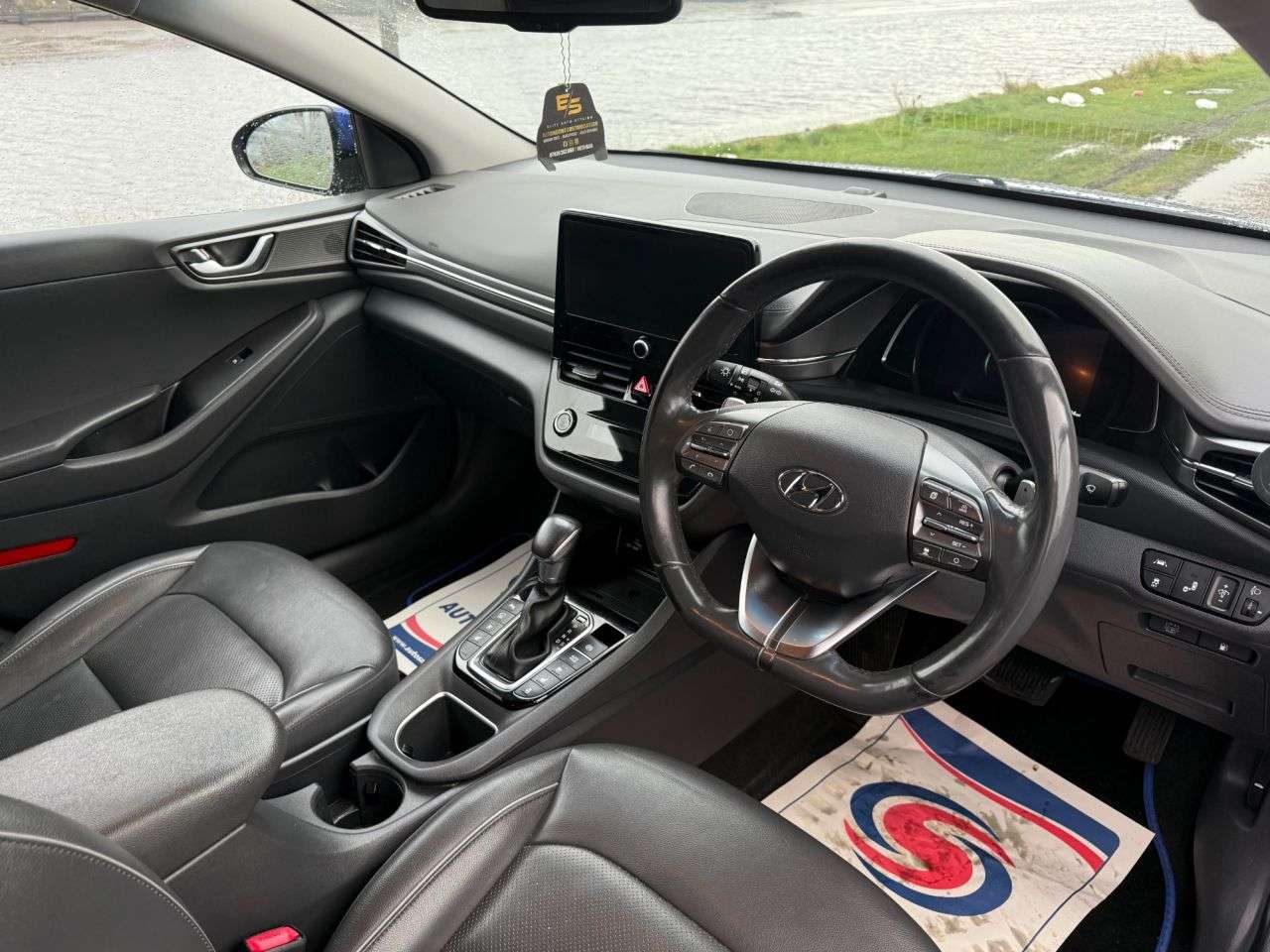 0 HYUNDAI IONIQ 0 HYUNDAI IONIQ