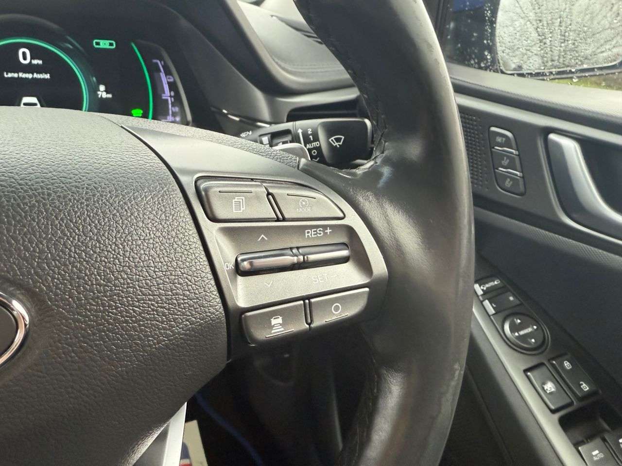 0 HYUNDAI IONIQ 0 HYUNDAI IONIQ