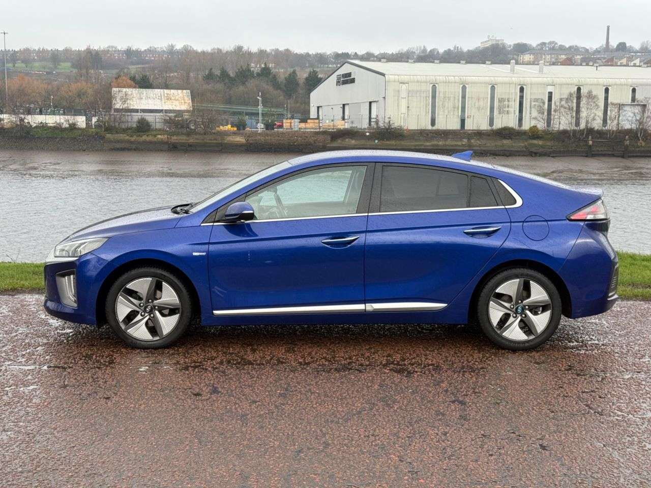 0 HYUNDAI IONIQ 0 HYUNDAI IONIQ