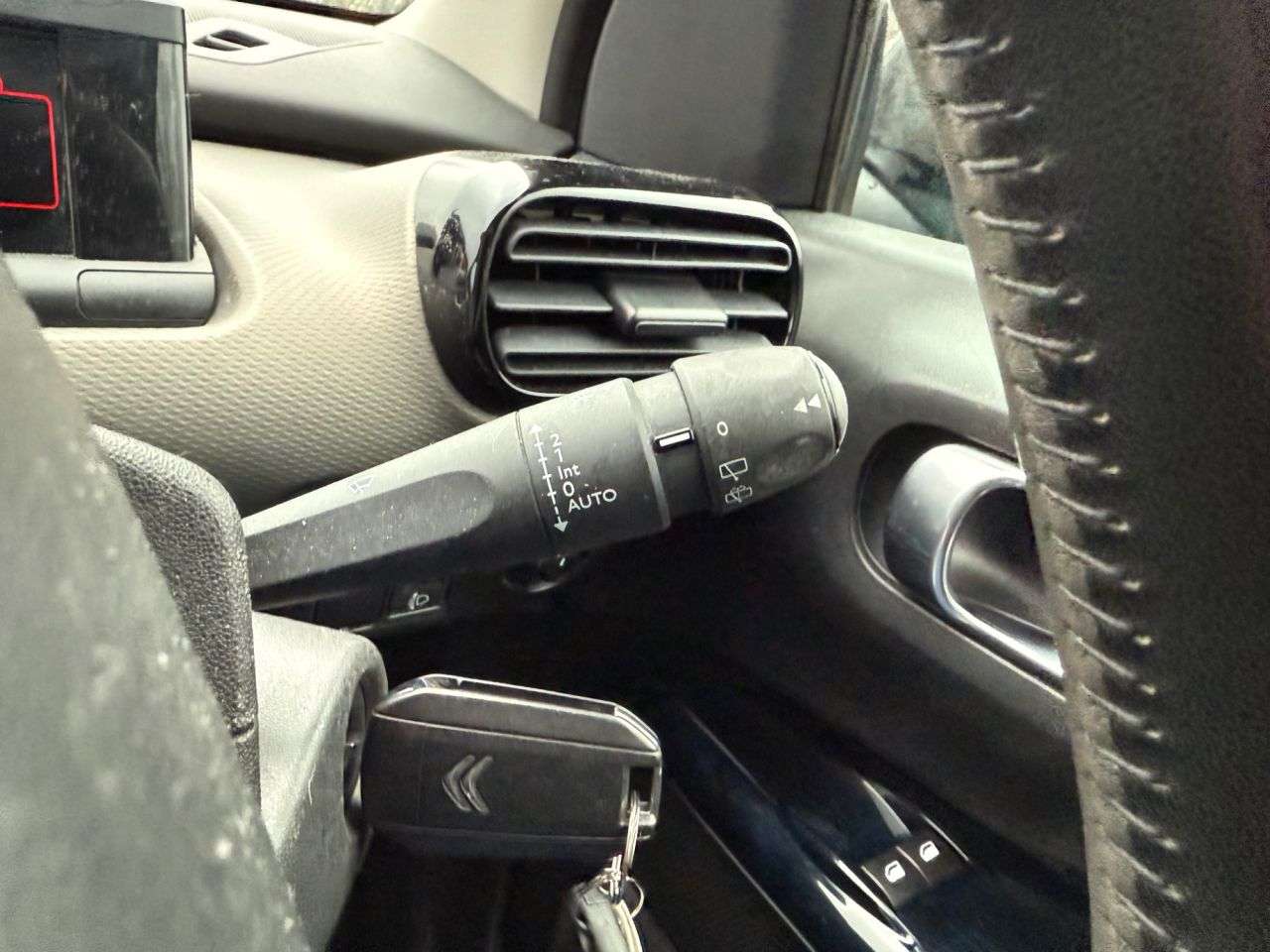 2015 CITROEN C4 CACTUS 2015 CITROEN C4 CACTUS