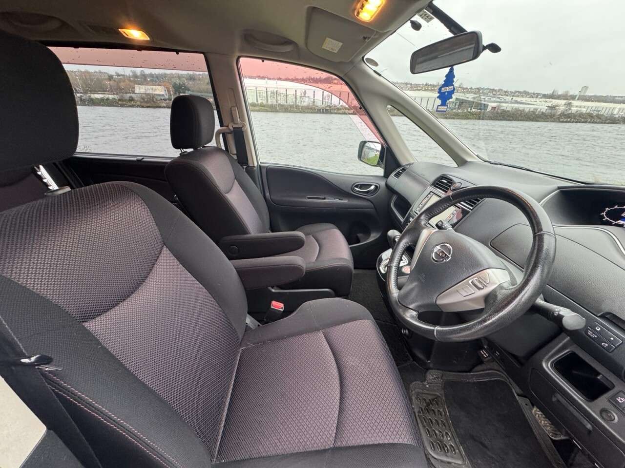 2011 NISSAN SERENA 2011 NISSAN SERENA