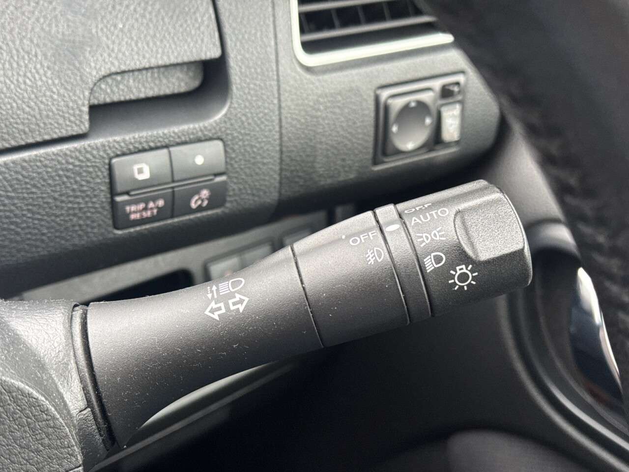 2011 NISSAN SERENA 2011 NISSAN SERENA