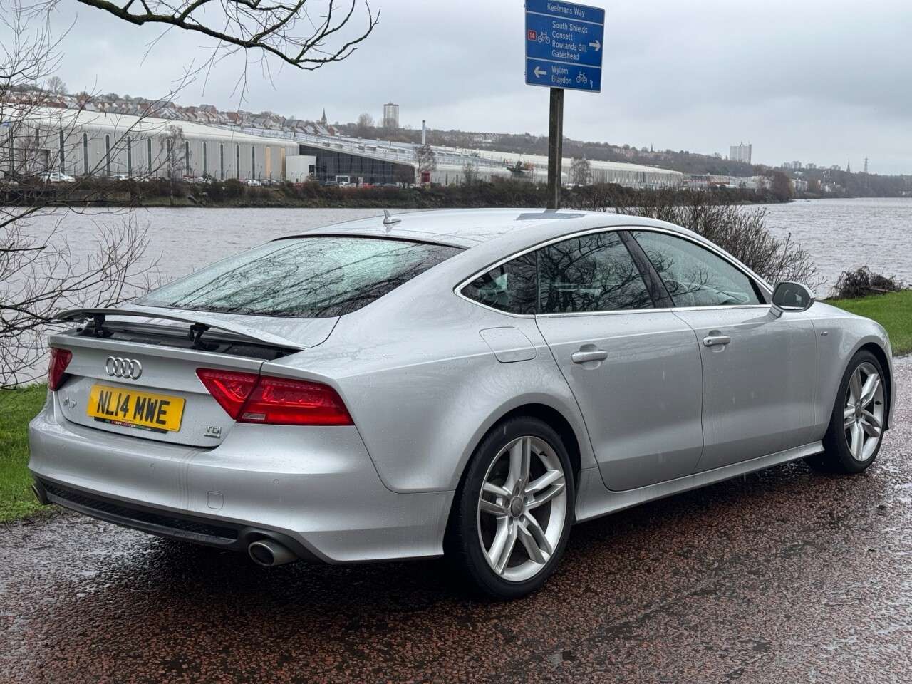 A 2014 AUDI A7 3.0 TDI V6 S line Sportback 5dr Diesel S Tronic quattro Euro 5 (s/s) (245 p A 2014 AUDI A7 3.0 TDI V6 S line Sportback 5dr Diesel S Tronic quattro Euro 5 (s/s) (245 p