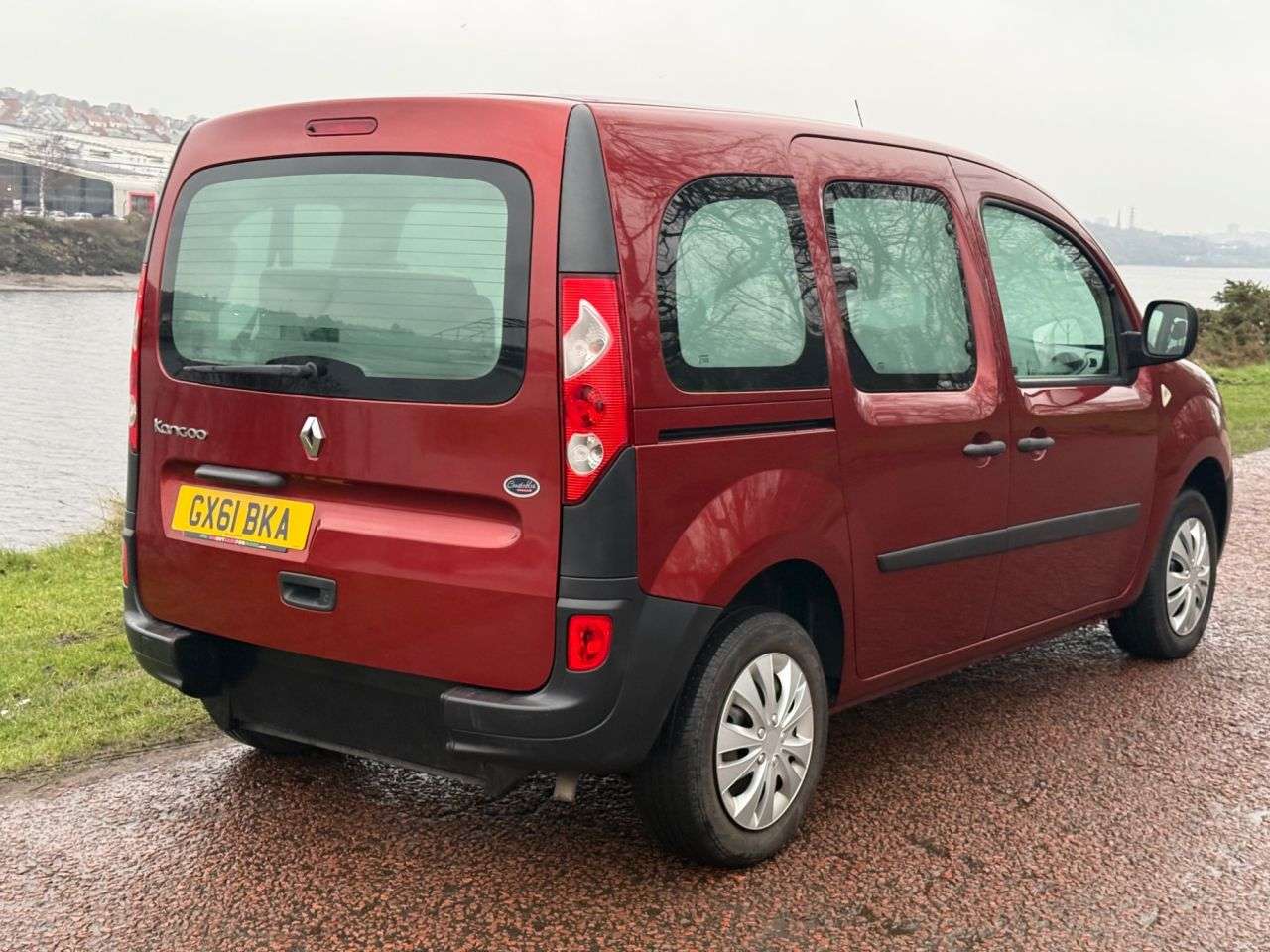 A 2011 RENAULT KANGOO 1.6 16V Extreme MPV 5dr Petrol Auto Euro 4 (105 ps) A 2011 RENAULT KANGOO 1.6 16V Extreme MPV 5dr Petrol Auto Euro 4 (105 ps)