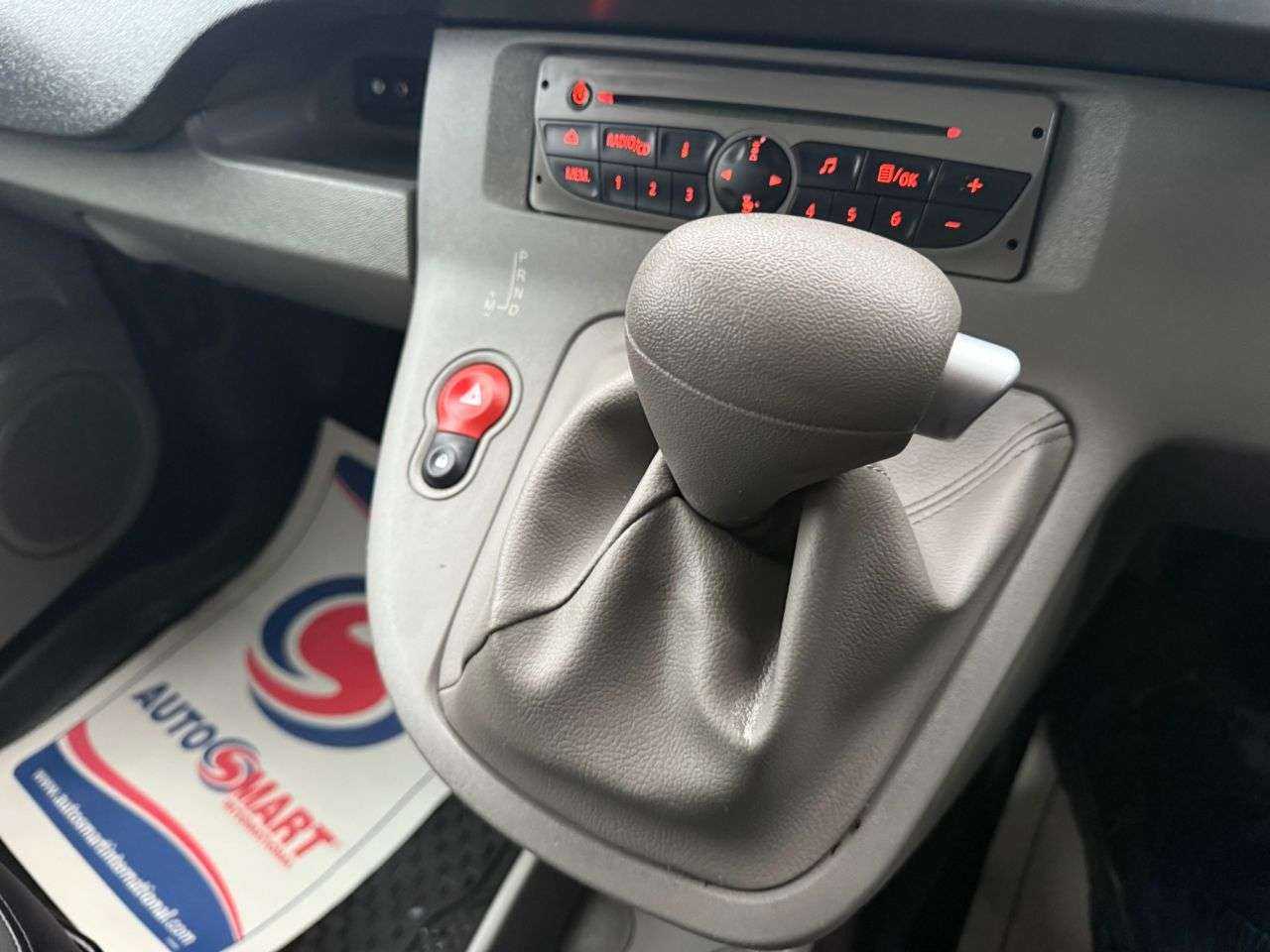 2011 RENAULT KANGOO 2011 RENAULT KANGOO