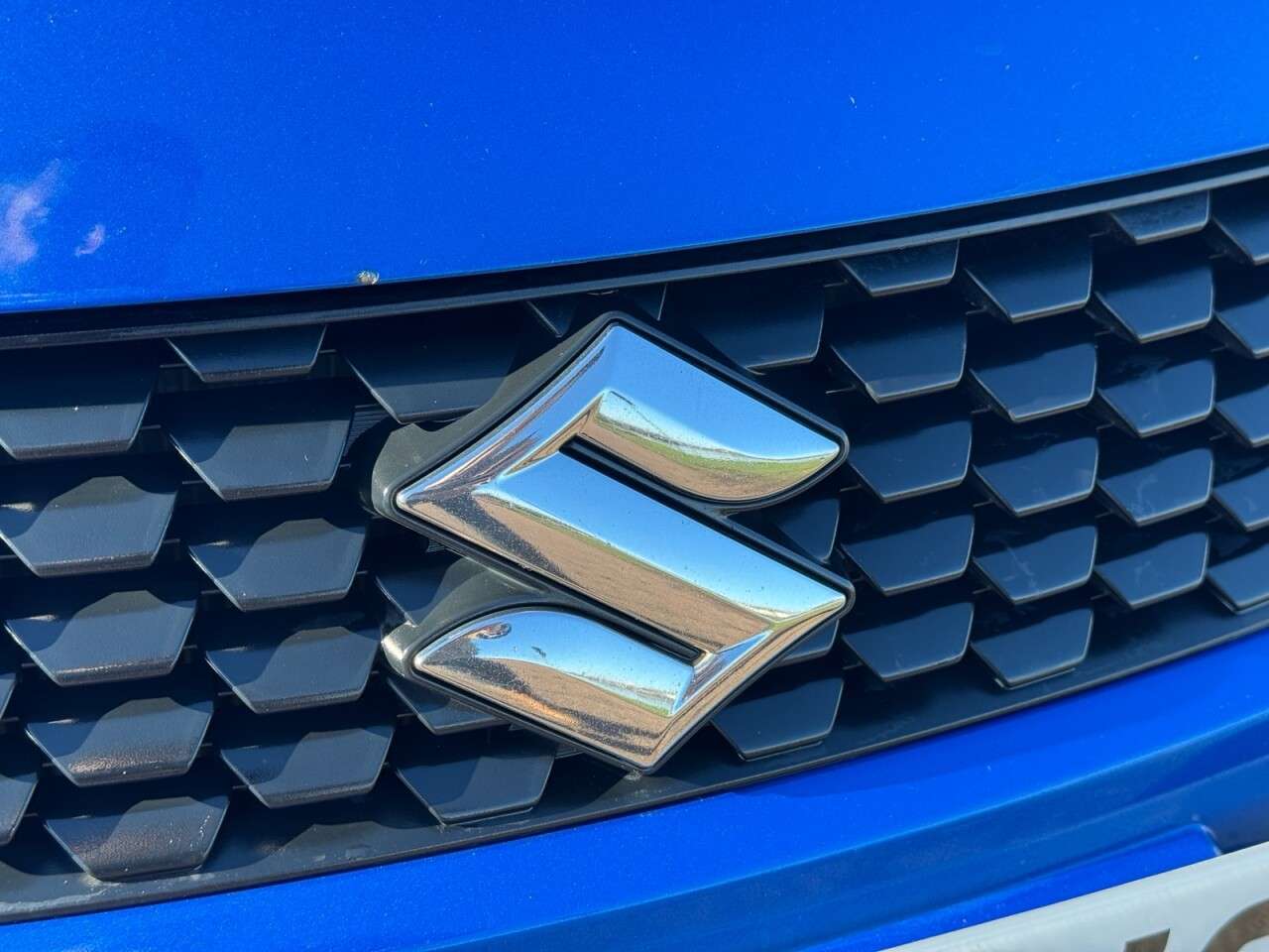 A 2013 SUZUKI SWIFT 1.2 SZ2 Hatchback 5dr Petrol Manual Euro 5 (94 ps) A 2013 SUZUKI SWIFT 1.2 SZ2 Hatchback 5dr Petrol Manual Euro 5 (94 ps)